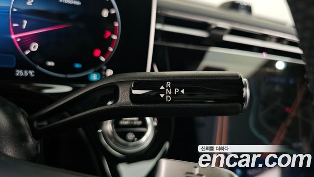 Mercedes-Benz E-Class E300 4MATIC AMG Line