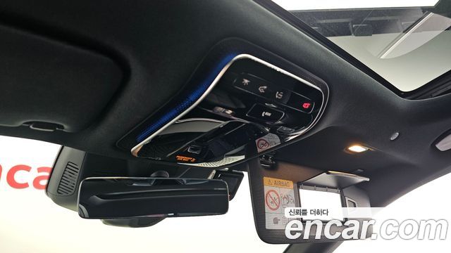 Mercedes-Benz E-Class E300 4MATIC AMG Line