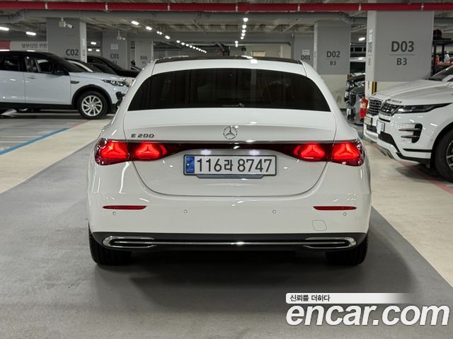 Mercedes-Benz E-Class E200 Avantgarde