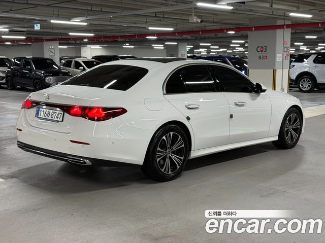 Mercedes-Benz E-Class E200 Avantgarde