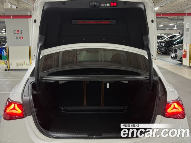 Mercedes-Benz E-Class E200 Avantgarde