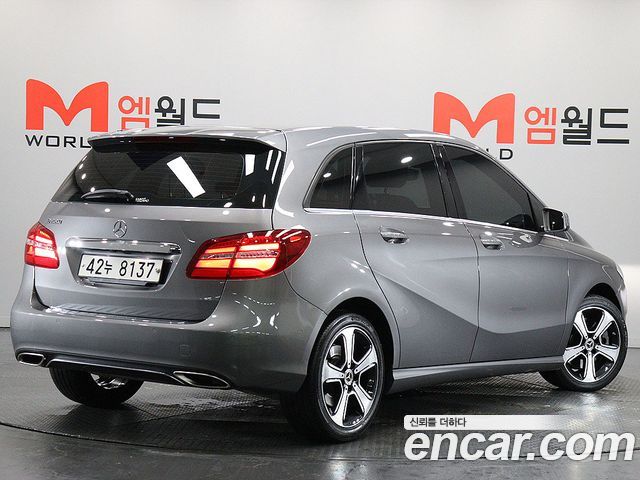 Mercedes-Benz B-Class B220