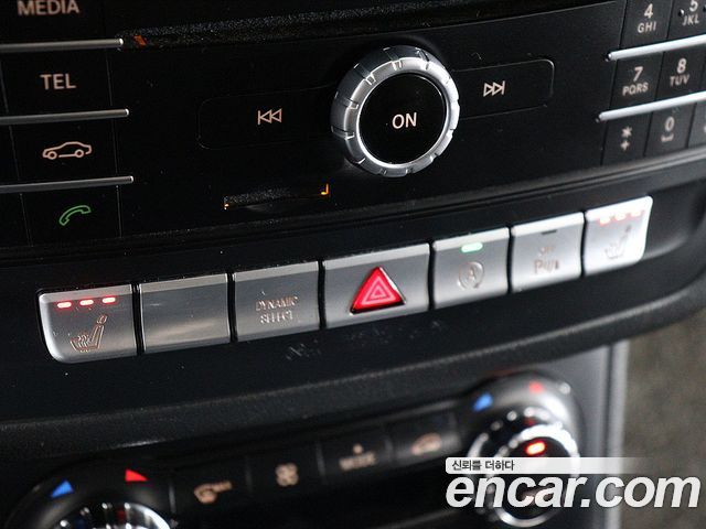 Mercedes-Benz B-Class B220