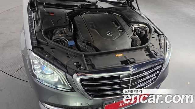 Mercedes-Benz S-Class S560L 4MATIC