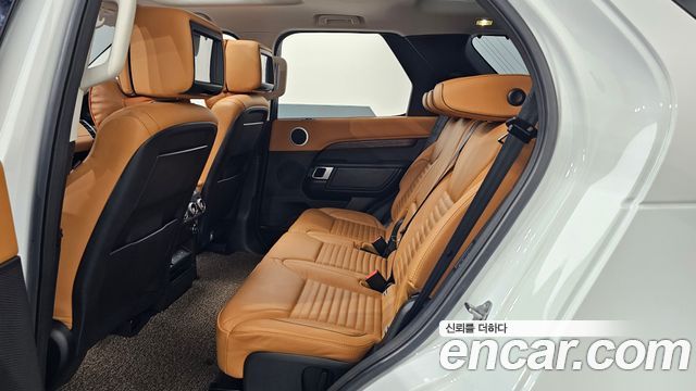 Land Rover Discovery 3.0 TD6 HSE Luxury