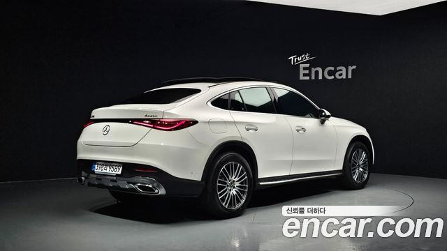 Mercedes-Benz GLC-Class GLC300 4MATIC Avnatgarde Coupe