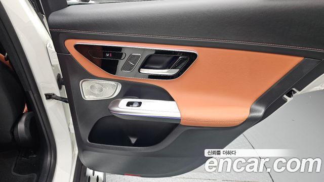 Mercedes-Benz GLC-Class GLC300 4MATIC Avnatgarde Coupe