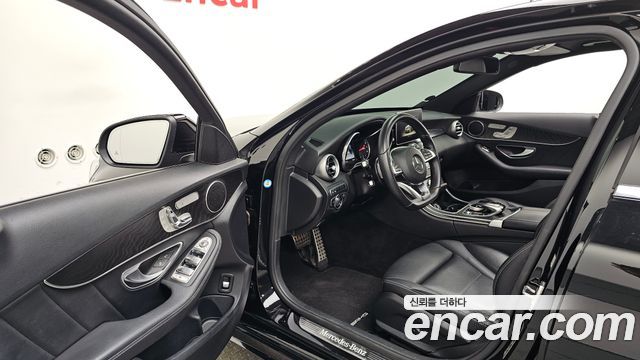 Mercedes-Benz C-Class C200 AMG Line