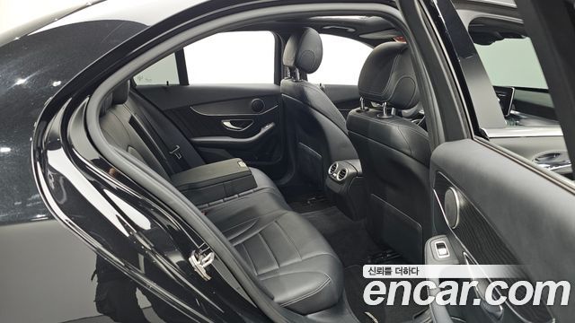 Mercedes-Benz C-Class C200 AMG Line