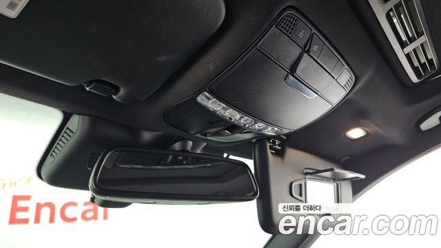 Mercedes-Benz C-Class C200 AMG Line