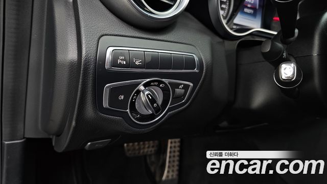 Mercedes-Benz C-Class C200 AMG Line