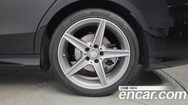 Mercedes-Benz C-Class C200 AMG Line