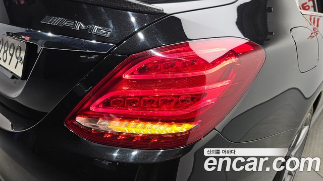 Mercedes-Benz C-Class C200 AMG Line