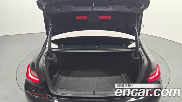 BMW 3-Series 320i M Sport