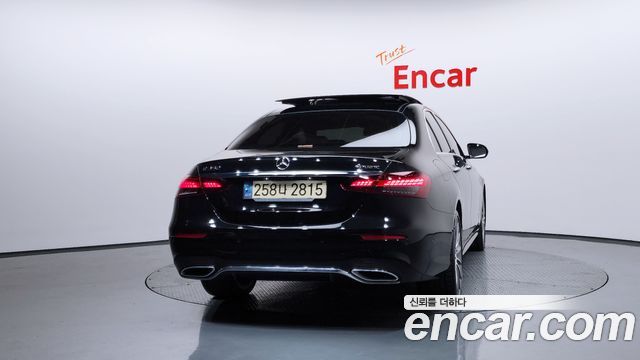 Mercedes-Benz E-Class E350 4MATIC AMG Line