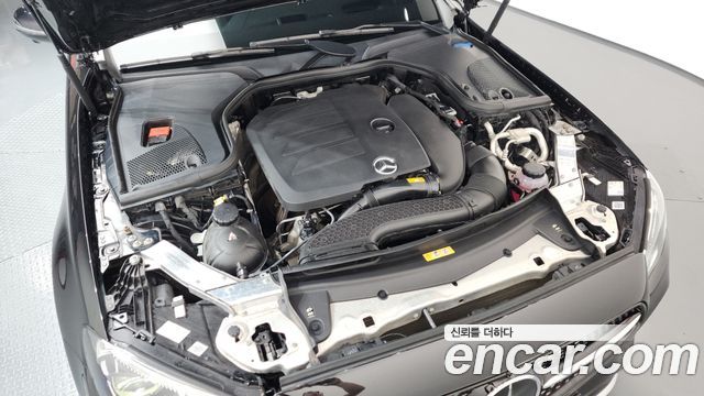 Mercedes-Benz E-Class E350 4MATIC AMG Line