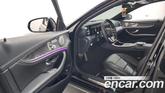 Mercedes-Benz E-Class E350 4MATIC AMG Line