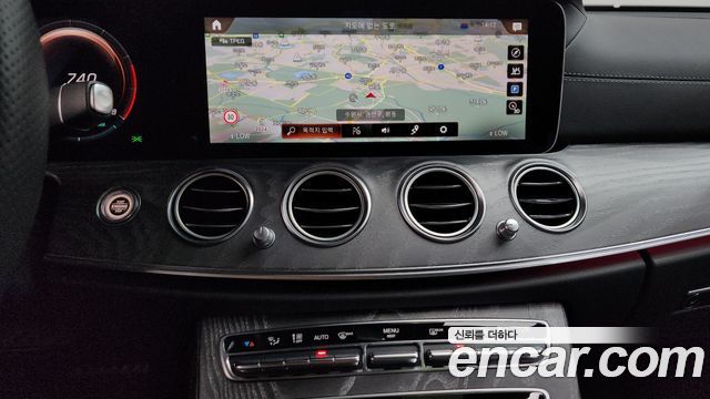 Mercedes-Benz E-Class E350 4MATIC AMG Line