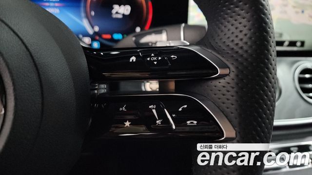 Mercedes-Benz E-Class E350 4MATIC AMG Line