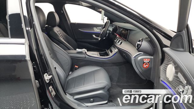 Mercedes-Benz E-Class E350 4MATIC AMG Line