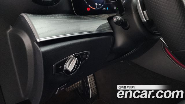 Mercedes-Benz E-Class E350 4MATIC AMG Line