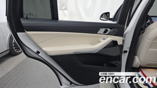 BMW X7 xDrive 40i M Sport 7STR