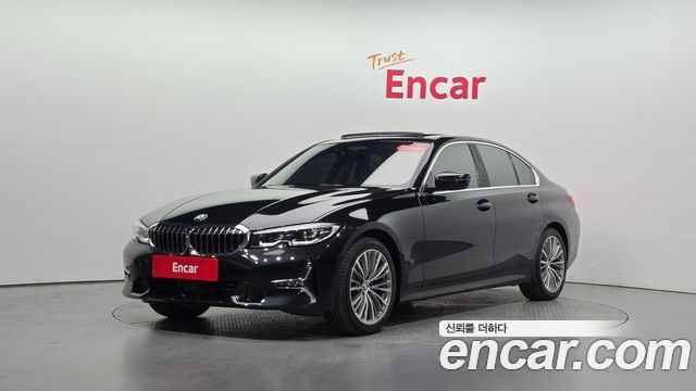 BMW 3-Series 320i Luxury