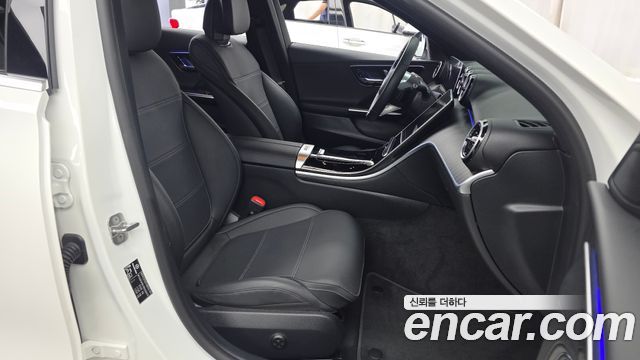 Mercedes-Benz C-Class C300 4MATIC Avantgarde
