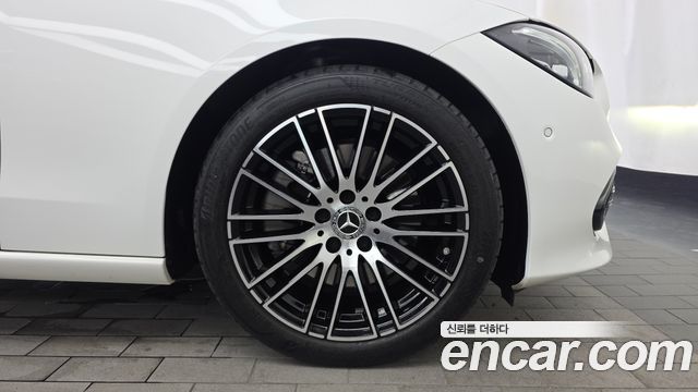 Mercedes-Benz C-Class C300 4MATIC Avantgarde