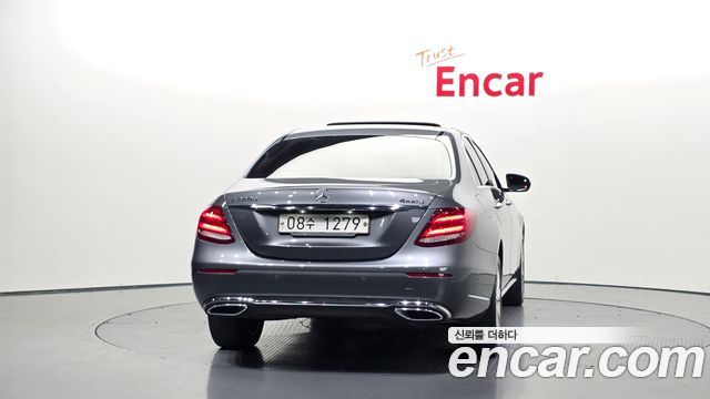 Mercedes-Benz E-Class E220d 4MATIC Exclusive