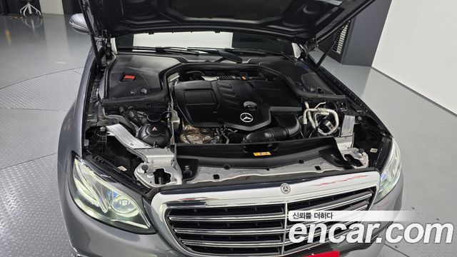 Mercedes-Benz E-Class E220d 4MATIC Exclusive