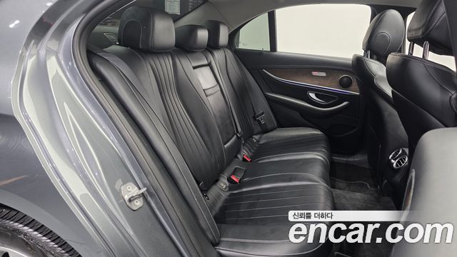 Mercedes-Benz E-Class E220d 4MATIC Exclusive
