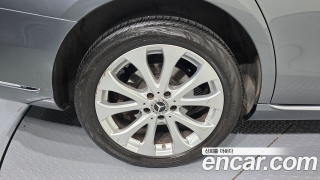 Mercedes-Benz E-Class E220d 4MATIC Exclusive