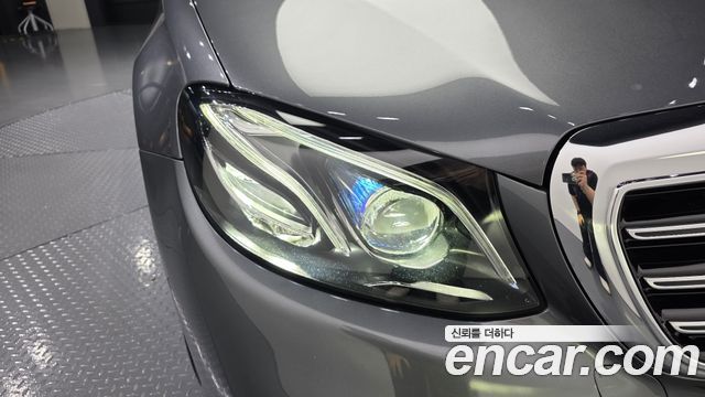 Mercedes-Benz E-Class E220d 4MATIC Exclusive