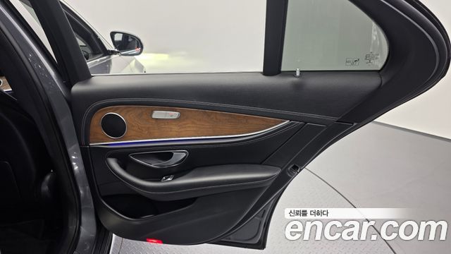 Mercedes-Benz E-Class E220d 4MATIC Exclusive