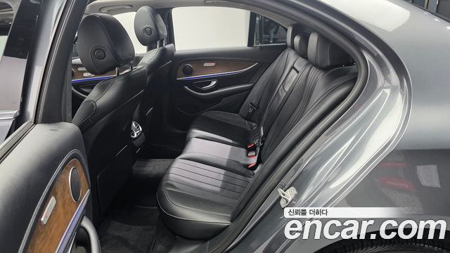 Mercedes-Benz E-Class E220d 4MATIC Exclusive