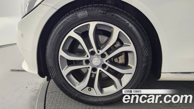 Mercedes-Benz C-Class C220 d Avantgarde