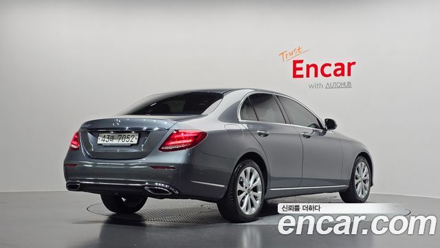Mercedes-Benz E-Class E220d Exclusive