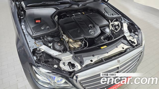 Mercedes-Benz E-Class E220d Exclusive