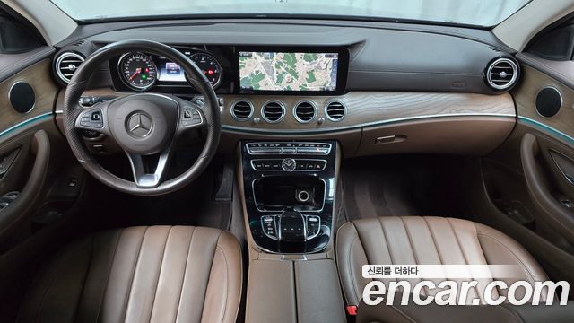 Mercedes-Benz E-Class E220d Exclusive