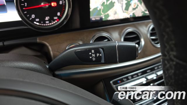 Mercedes-Benz E-Class E220d Exclusive