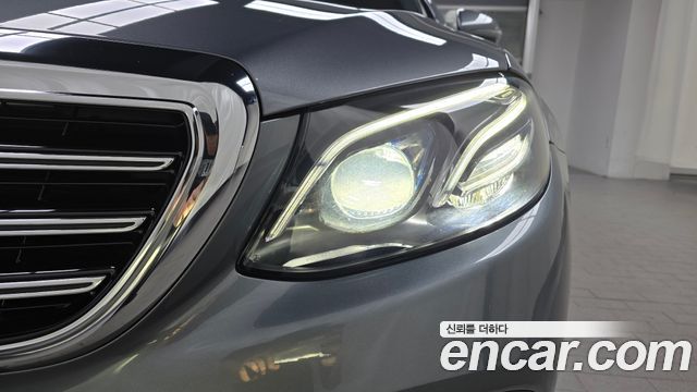 Mercedes-Benz E-Class E220d Exclusive