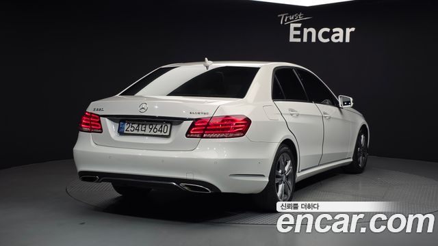 Mercedes-Benz E-Class E220 Bluetec Avantgarde