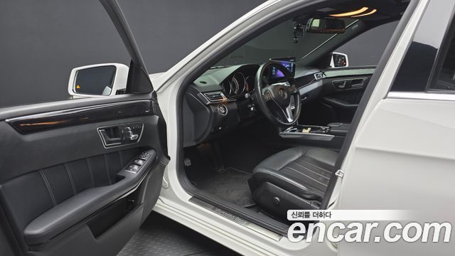 Mercedes-Benz E-Class E220 Bluetec Avantgarde