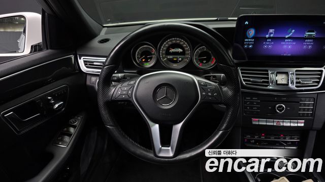 Mercedes-Benz E-Class E220 Bluetec Avantgarde