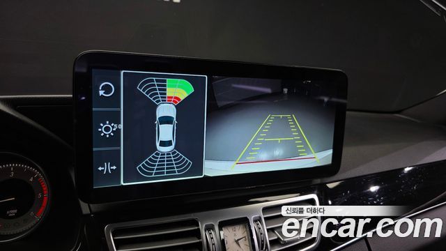 Mercedes-Benz E-Class E220 Bluetec Avantgarde
