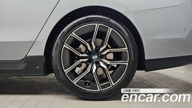BMW 7-Series 740i xDrive M Sport Limited