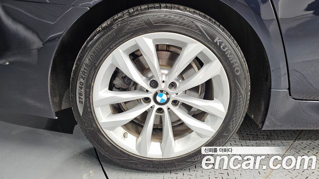 BMW 5-Series 528i xDrive M Aero Dynamic