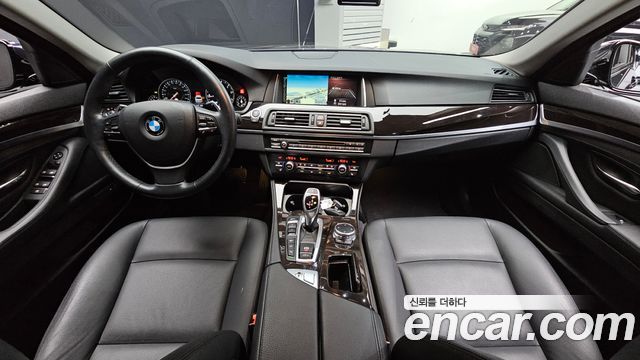 BMW 5-Series 528i xDrive M Aero Dynamic