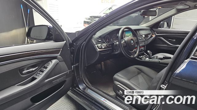 BMW 5-Series 528i xDrive M Aero Dynamic